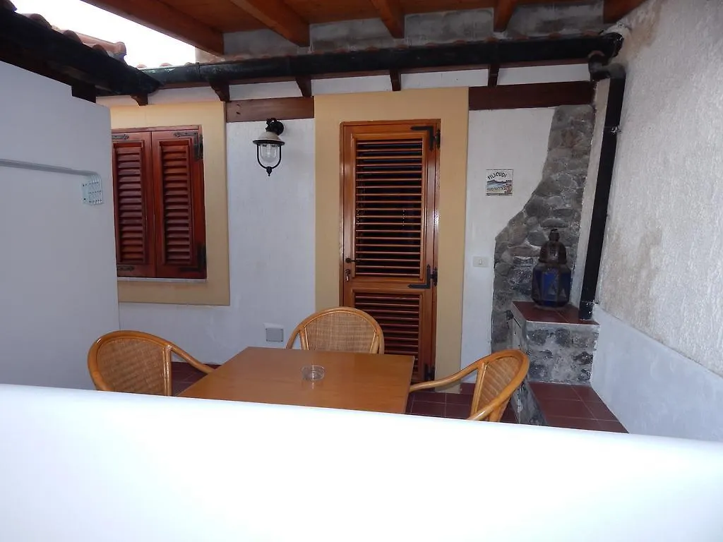 Bed and Breakfast Casa Arcada Vulcano  0*, Vulcano (Isola)