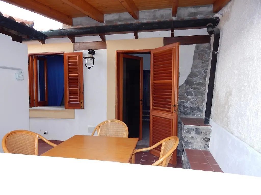 Bed and Breakfast Casa Arcada Vulcano  Italien