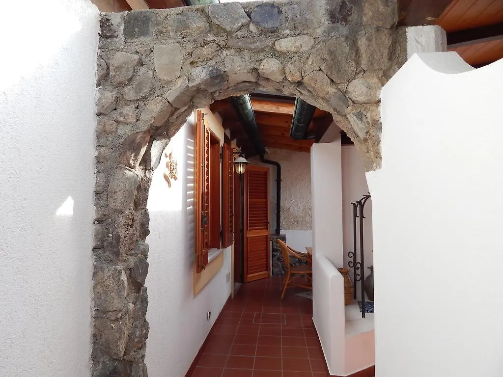 Casa Arcada Bed & Breakfast Vulcano  0*, Vulcano (Isola)