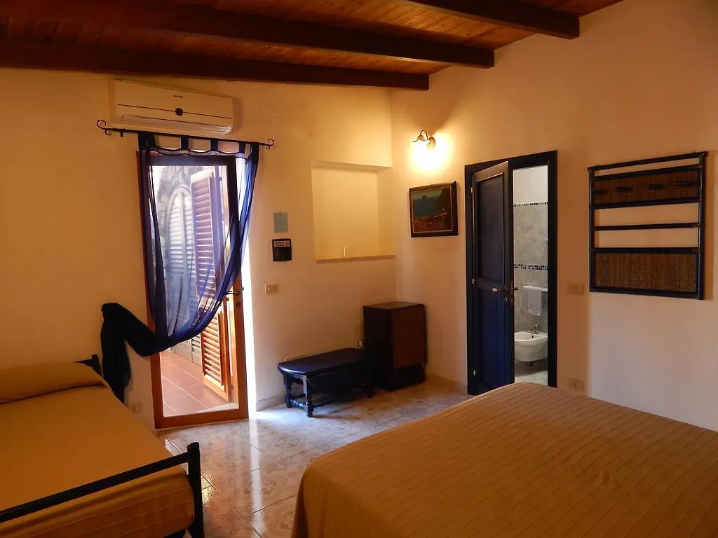 Casa Arcada Bed & Breakfast Vulcano
