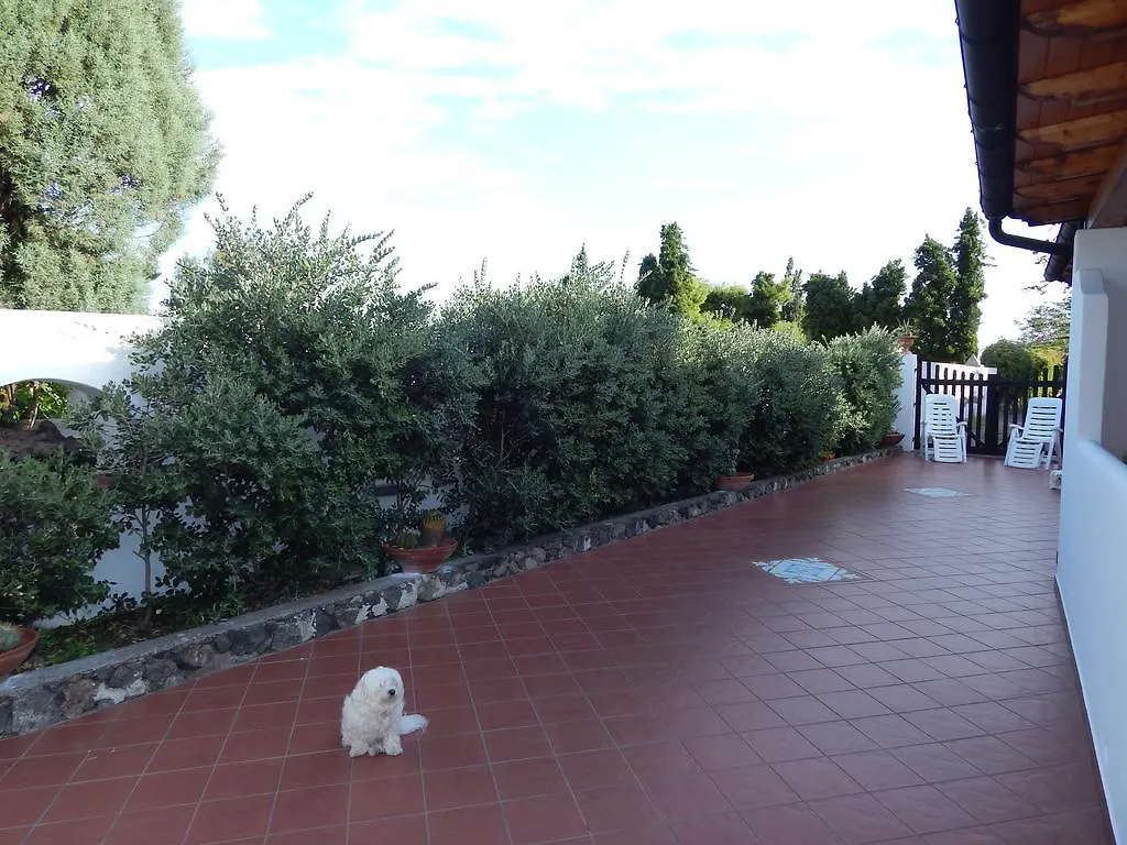 Casa Arcada Bed & Breakfast Vulcano