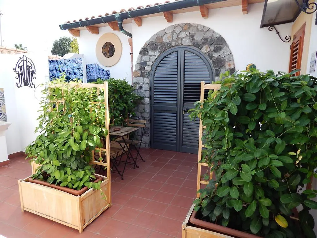 Casa Arcada Bed & Breakfast Vulcano  Italy
