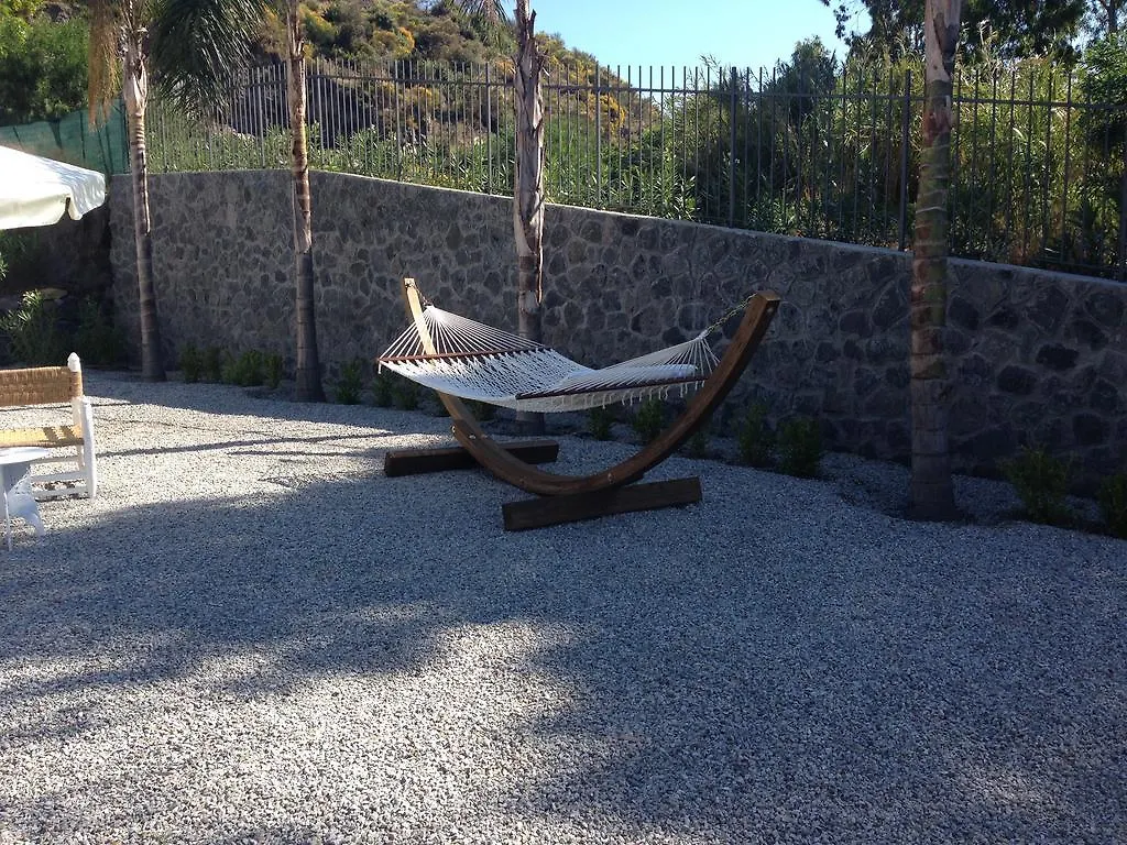 Casa Arcada Bed & Breakfast Vulcano  Italy